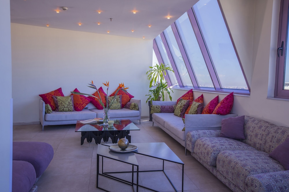 Novus City Hotel — Hotel rooms in Athens, Attica