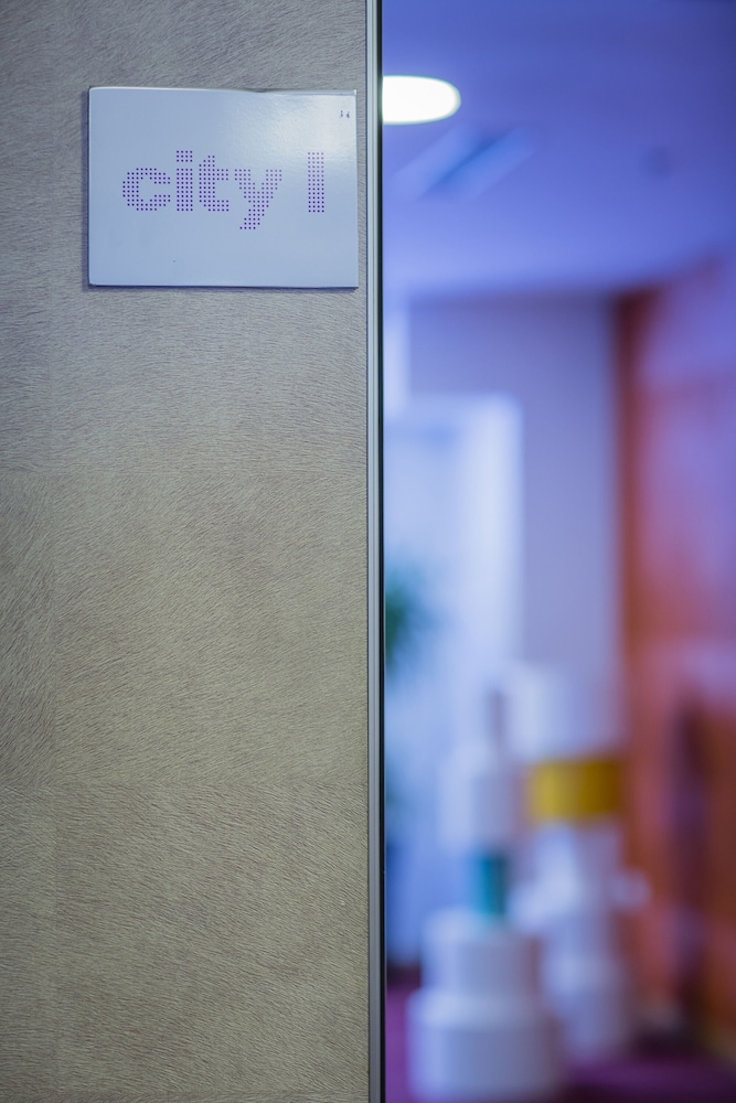 Novus City Hotel — Hotel building in Athens, Attica