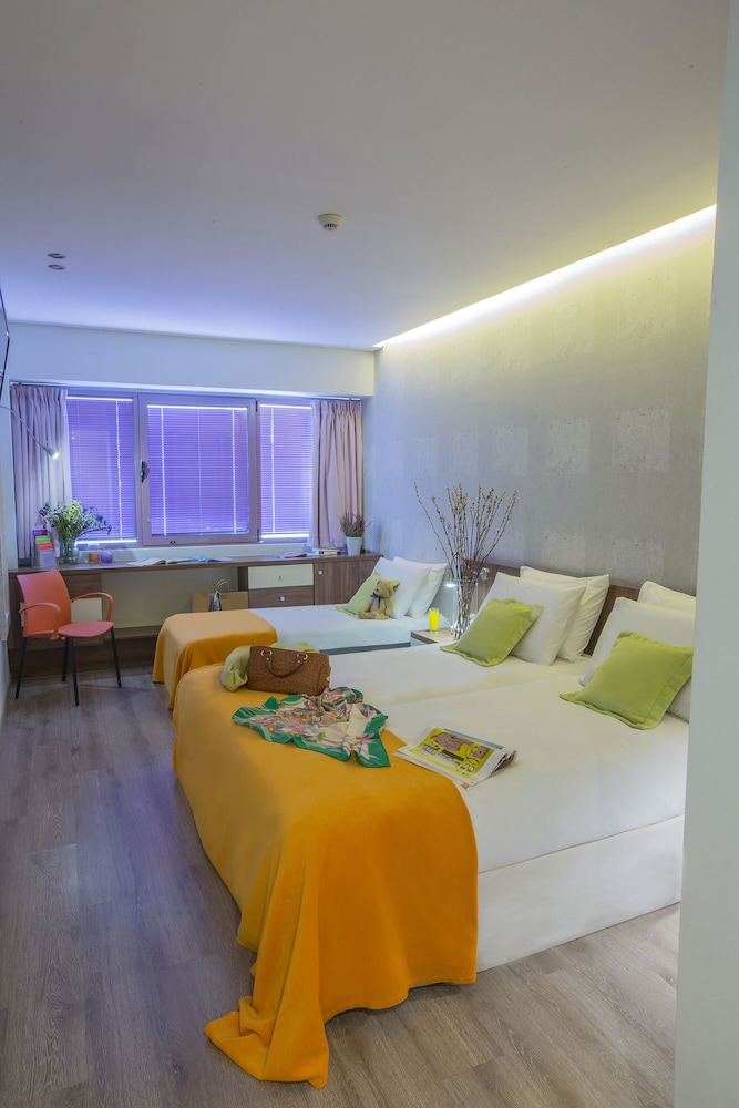 Novus City Hotel — Hotel rooms in Athens, Attica