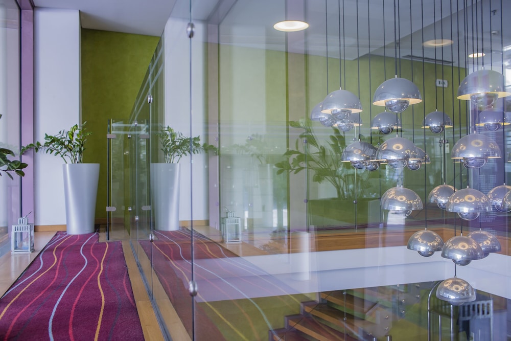 Novus City Hotel — Hotel building in Athens, Attica