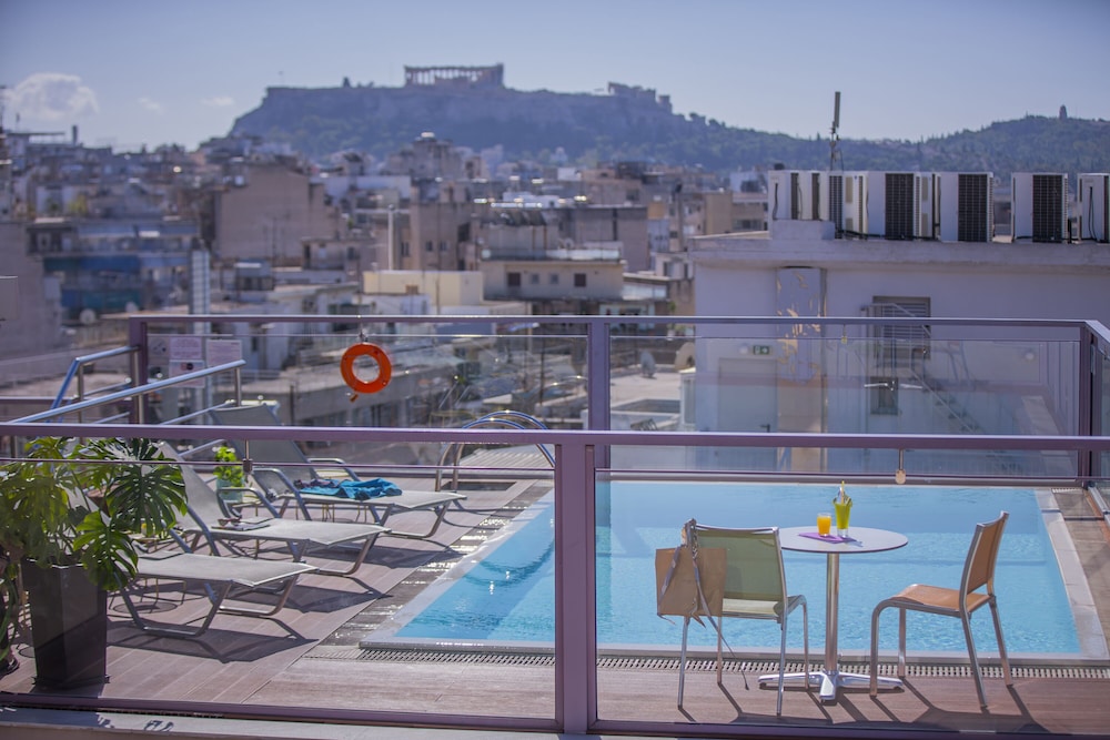 Novus City Hotel — Swimming pool in Athens, Attica