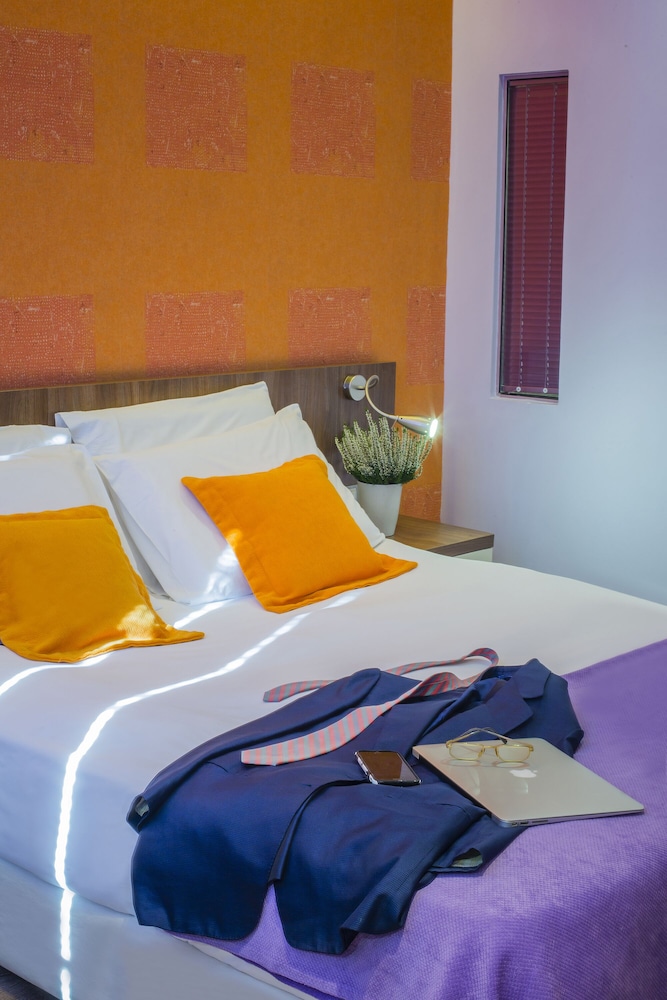 Novus City Hotel — Hotel rooms in Athens, Attica