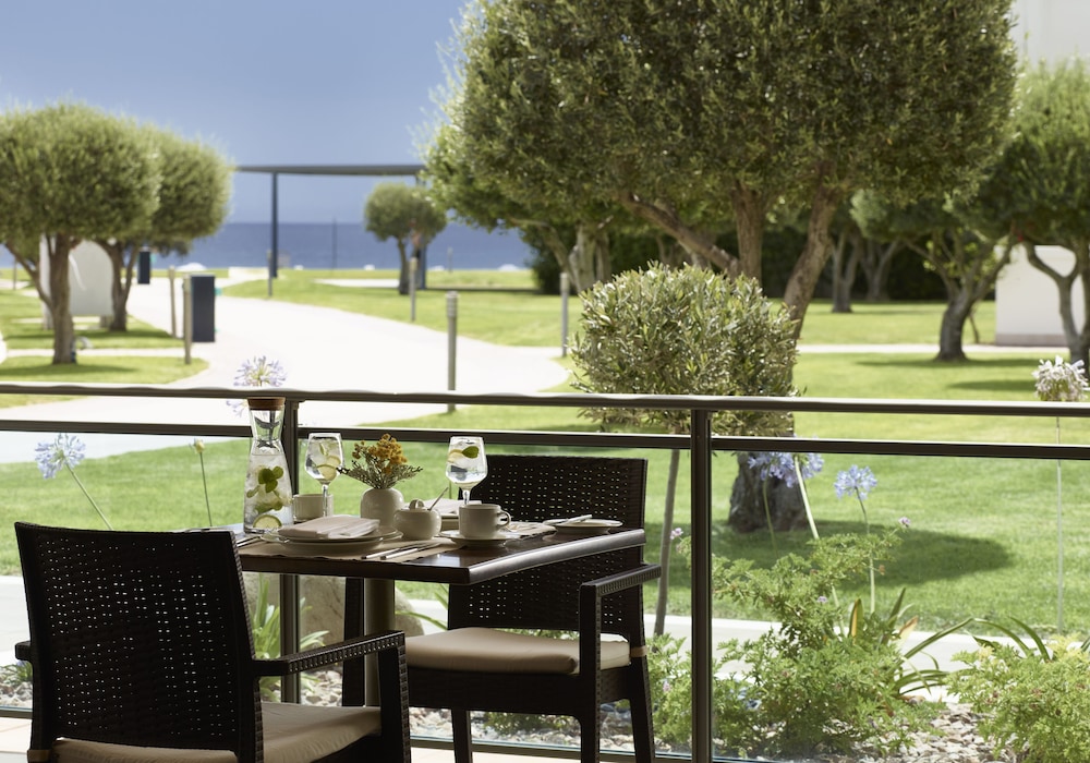 Apollo Blue — Restaurant & bars in Faliraki, South Aegean