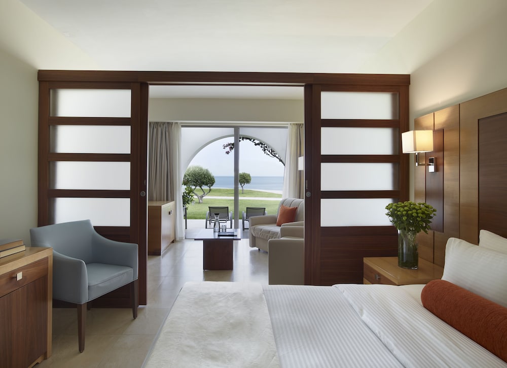 Apollo Blue — Hotel rooms in Faliraki, South Aegean