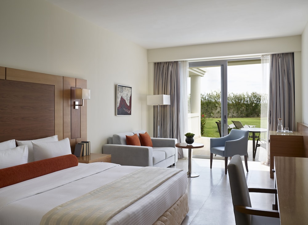 Apollo Blue — Hotel rooms in Faliraki, South Aegean