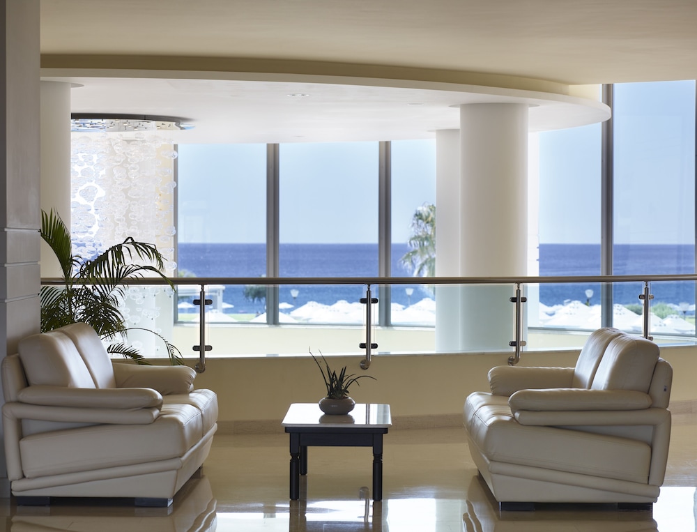 Apollo Blue — Hotel rooms in Faliraki, South Aegean