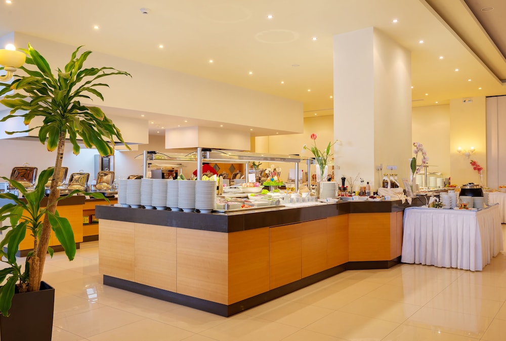 Apollo Blue — Restaurant & bars in Faliraki, South Aegean
