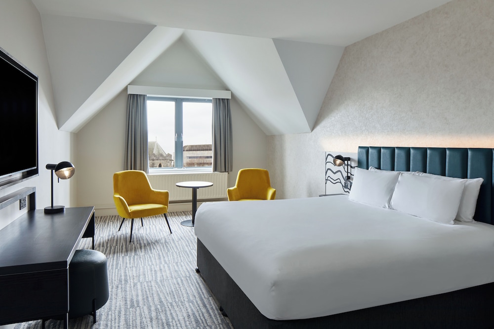 Leonardo Hotel Dublin Christchurch — Hotel rooms in Dublin, Dublin City