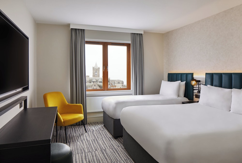 Leonardo Hotel Dublin Christchurch — Hotel rooms in Dublin, Dublin City
