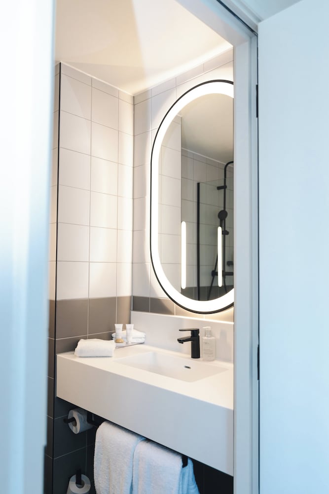 Leonardo Hotel Dublin Christchurch — Hotel rooms in Dublin, Dublin City
