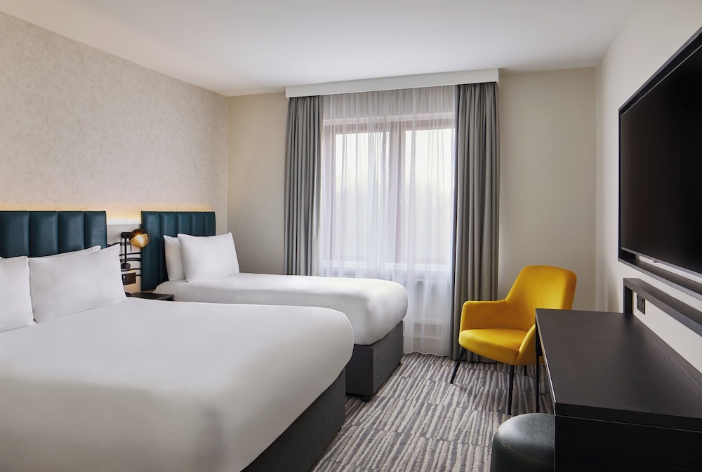 Leonardo Hotel Dublin Christchurch — Hotel rooms in Dublin, Dublin City