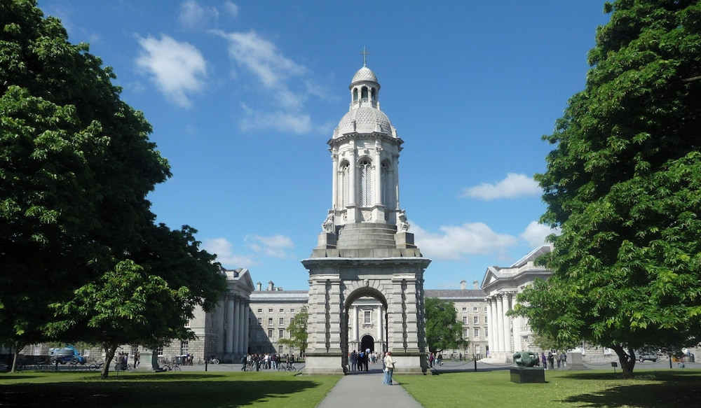 Leonardo Hotel Dublin Christchurch — Attractions in the area in Dublin, Dublin City