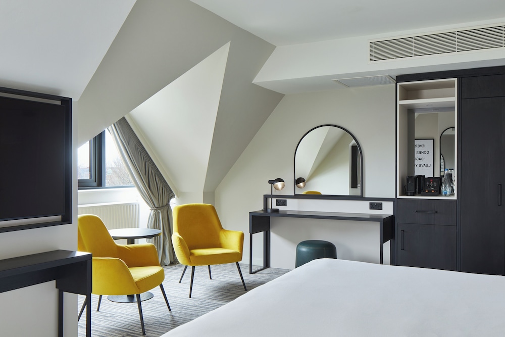 Leonardo Hotel Dublin Christchurch — Hotel rooms in Dublin, Dublin City