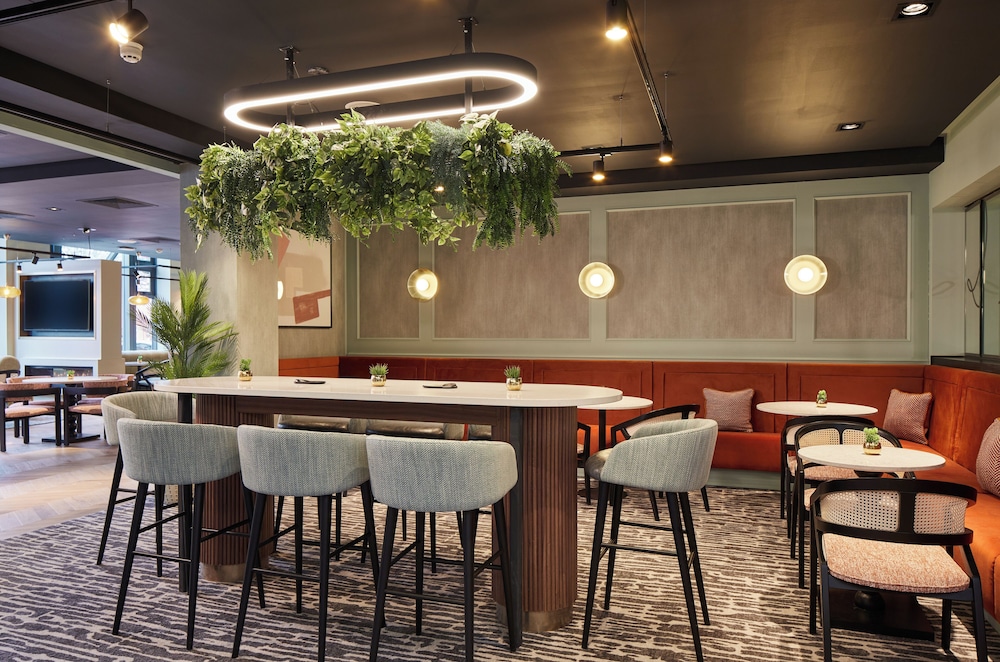 Leonardo Hotel Dublin Christchurch — Restaurant & bars in Dublin, Dublin City