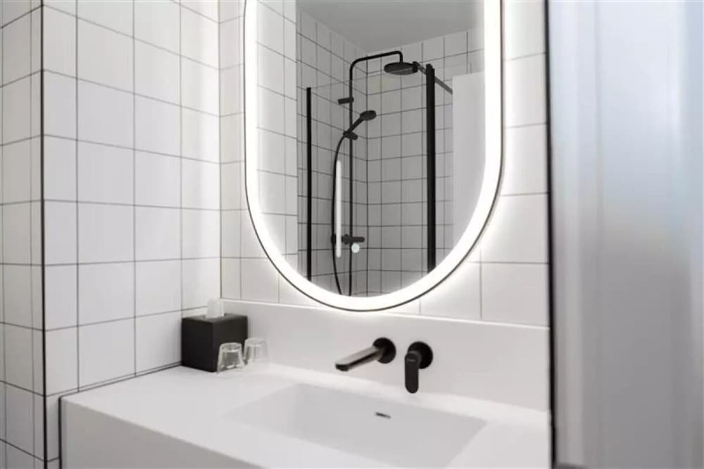 Leonardo Hotel Dublin Christchurch — Hotel rooms in Dublin, Dublin City