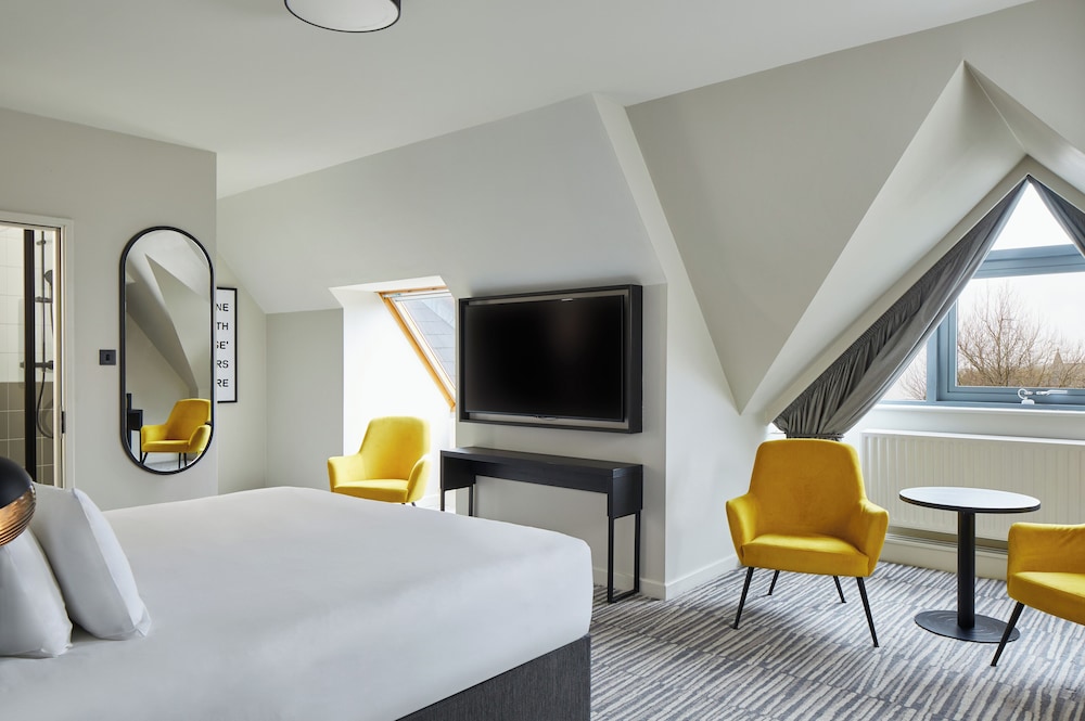 Leonardo Hotel Dublin Christchurch — Hotel rooms in Dublin, Dublin City