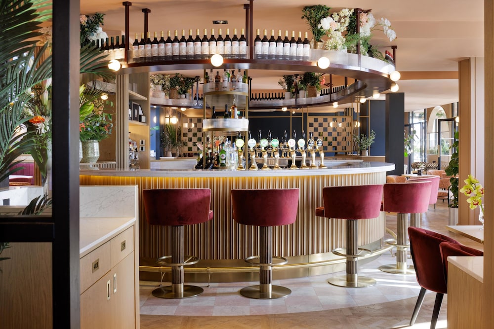 Hilton Garden Inn Dublin City Centre — Restaurant & bars in Dublin, Dublin City