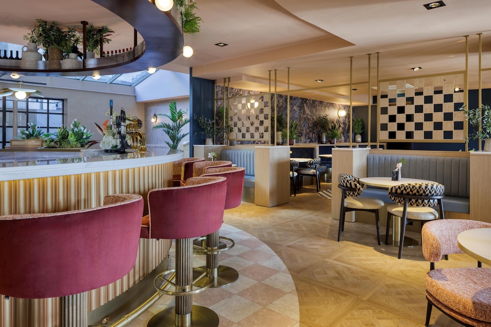 Hilton Garden Inn Dublin City Centre — Restaurant & bars in Dublin, Dublin City