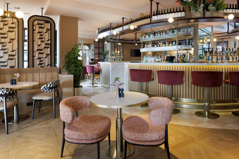 Hilton Garden Inn Dublin City Centre — Restaurant & bars in Dublin, Dublin City