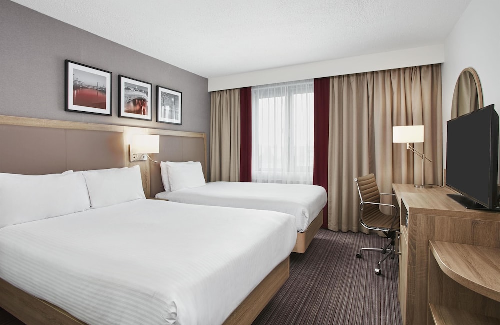 Hilton Garden Inn Dublin City Centre — Hotel rooms in Dublin, Dublin City
