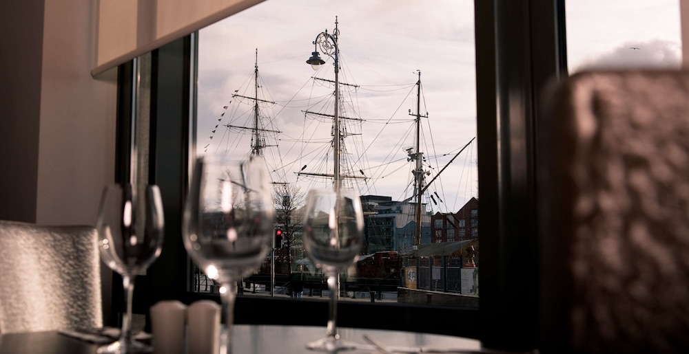 Hilton Garden Inn Dublin City Centre — Restaurant & bars in Dublin, Dublin City