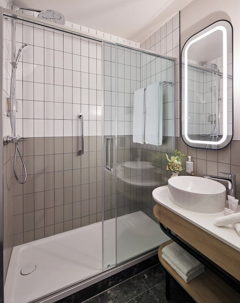 Leonardo Hotel Dublin Parnell Street — Hotel rooms in Dublin, Dublin City