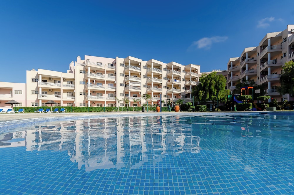 TURIM Estrela do Vau Hotel — Swimming pool in Portimão, Faro