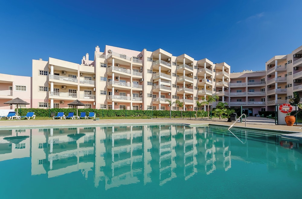 TURIM Estrela do Vau Hotel — Hotel building in Portimão, Faro