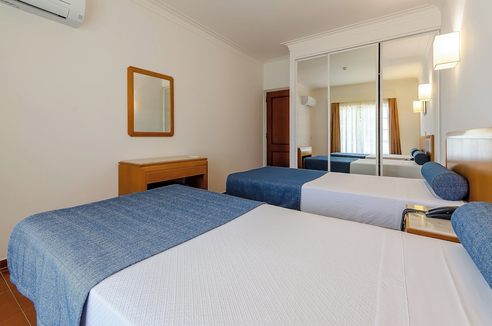 TURIM Estrela do Vau Hotel — Hotel rooms in Portimão, Faro
