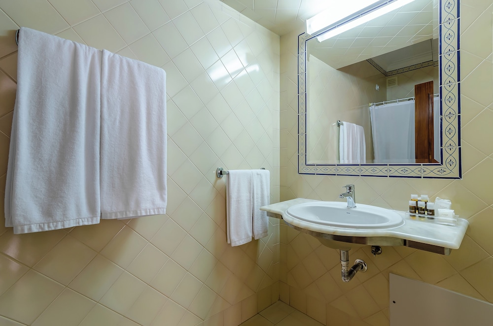 TURIM Estrela do Vau Hotel — Hotel rooms in Portimão, Faro