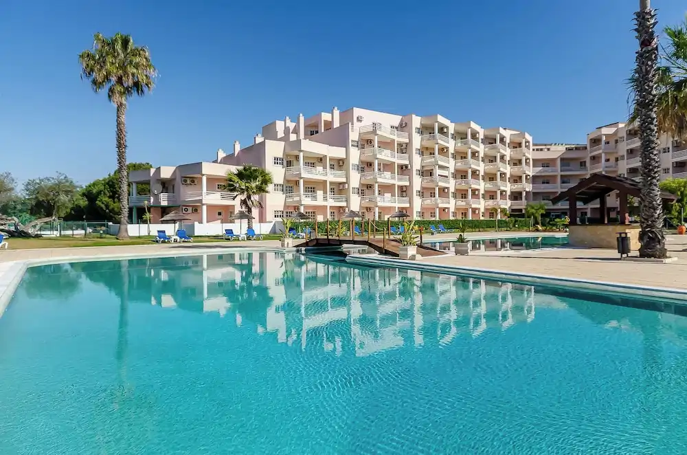 TURIM Estrela do Vau Hotel — Swimming pool in Portimão, Faro