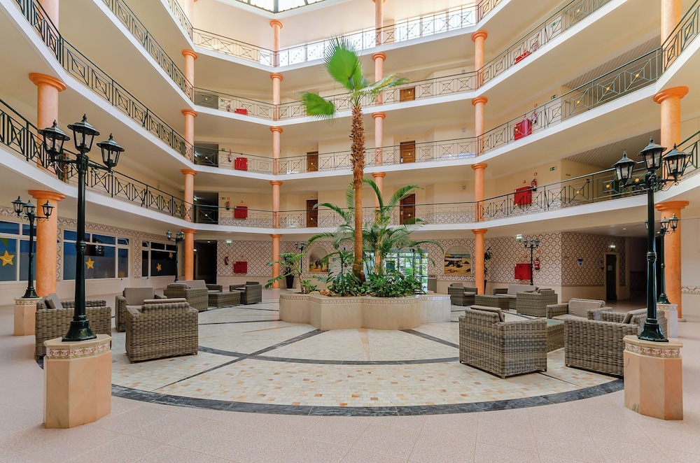 TURIM Estrela do Vau Hotel — Hotel building in Portimão, Faro