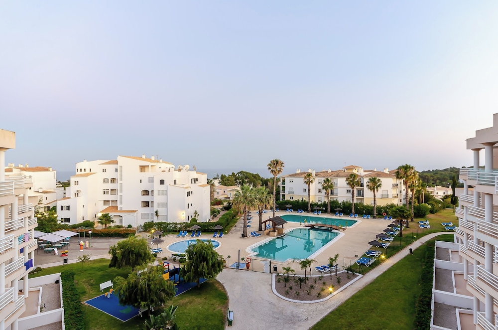 TURIM Estrela do Vau Hotel — Swimming pool in Portimão, Faro