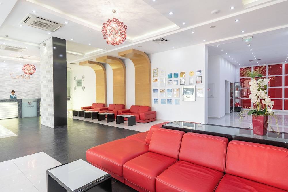 Grifid Hotel Metropol - Premium All Inclusive — Hotel building in Golden Sands, Varna Region