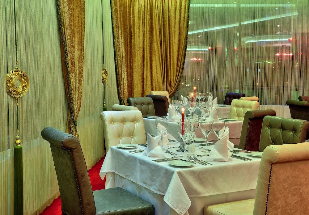 Grifid Hotel Metropol - Premium All Inclusive — Restaurant & bars in Golden Sands, Varna Region