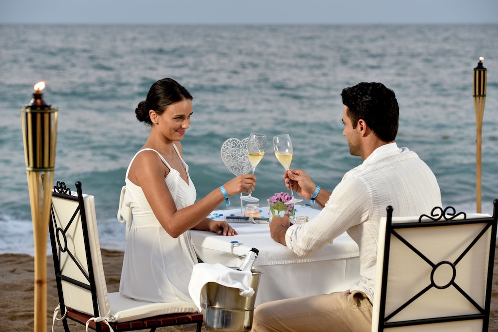 Grifid Hotel Metropol - Premium All Inclusive — Restaurant & bars in Golden Sands, Varna Region
