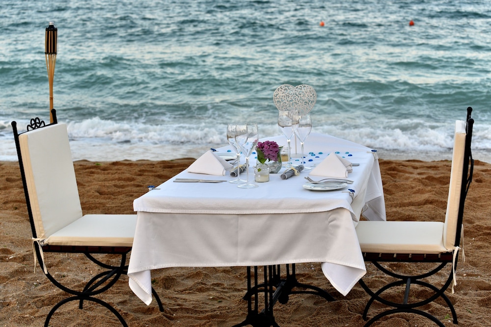 Grifid Hotel Metropol - Premium All Inclusive — Restaurant & bars in Golden Sands, Varna Region