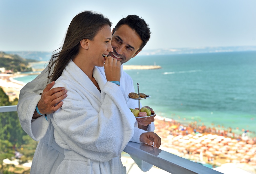 Grifid Hotel Metropol - Premium All Inclusive — Beach in Golden Sands, Varna Region