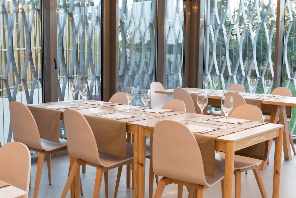 Ozadi Tavira Hotel — Restaurant & bars in Tavira, Faro