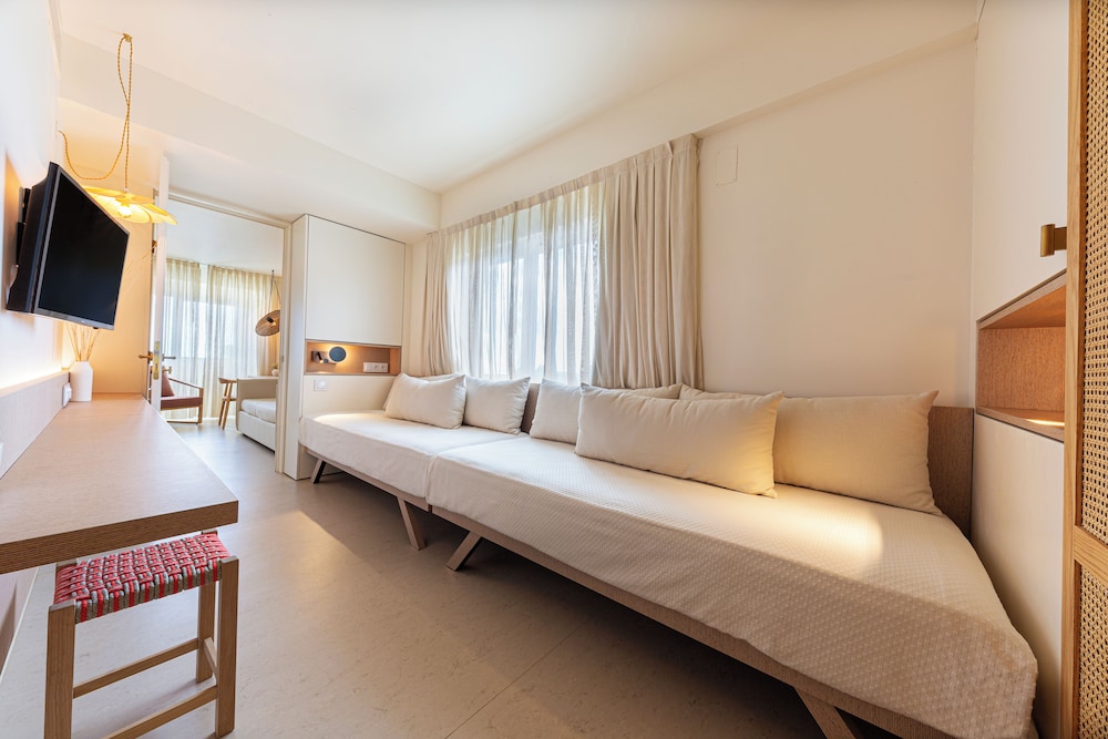 Ozadi Altura Beach Resort — Hotel rooms in Altura, Faro