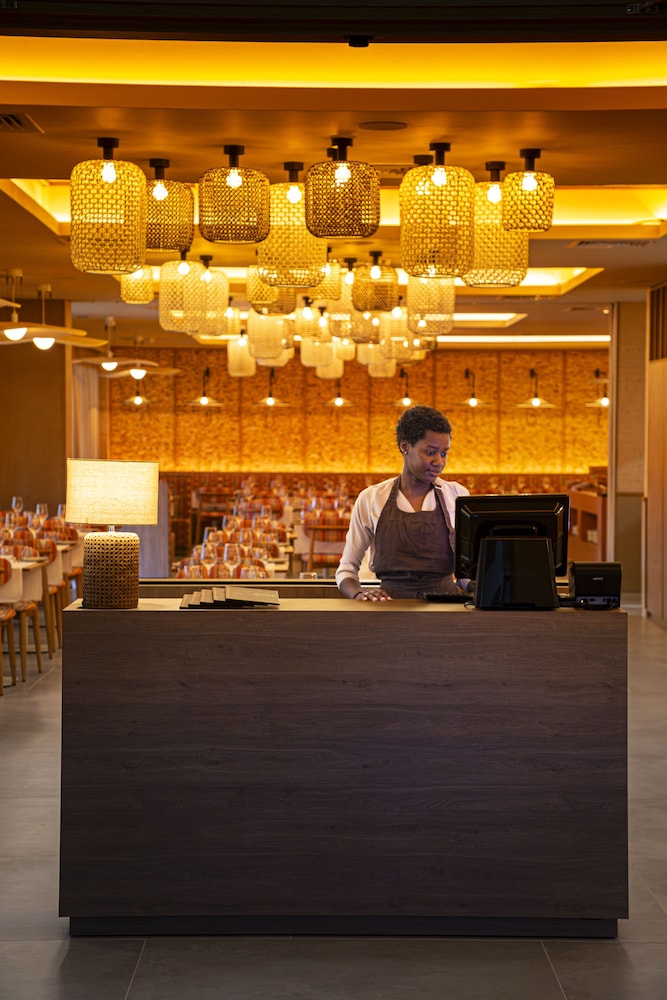 Ozadi Altura Beach Resort — Restaurant & bars in Altura, Faro