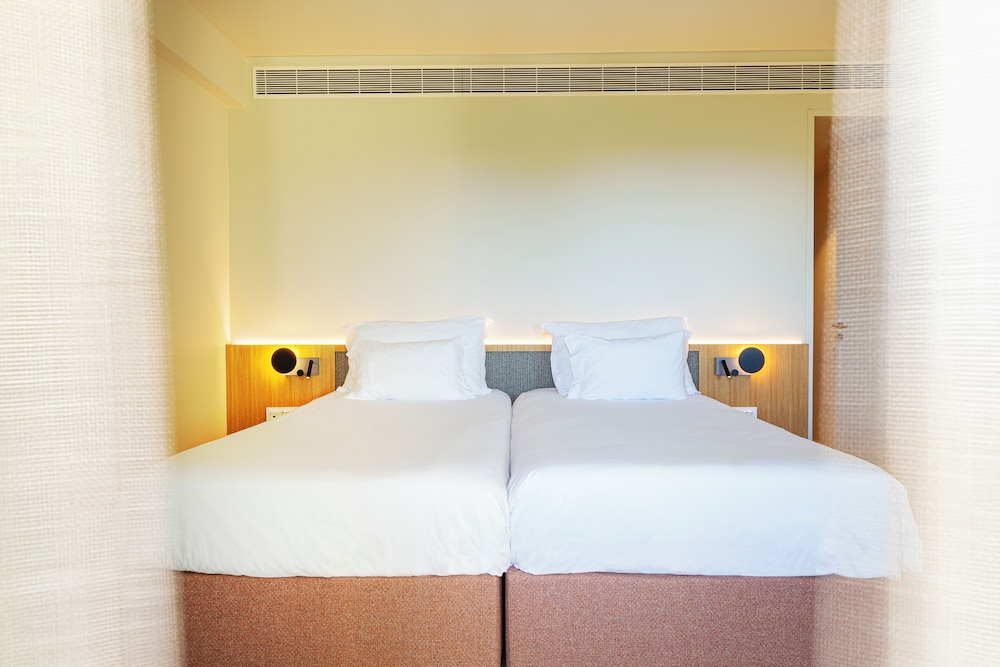 Ozadi Altura Beach Resort — Hotel rooms in Altura, Faro