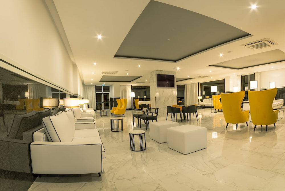 Flor da Rocha — Restaurant & bars in Portimão, Faro