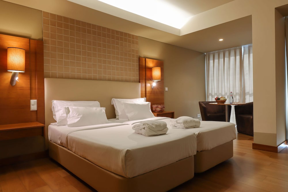The Views Baia - Adults Only — Hotel rooms in Funchal, Madeira