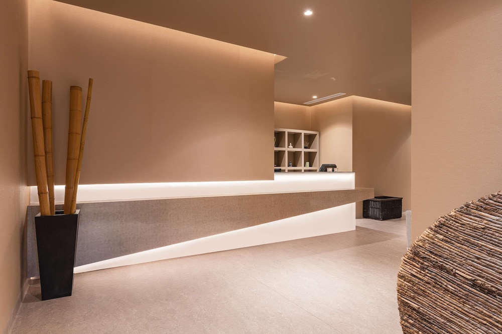 The Views Baia - Adults Only — Spa in Funchal, Madeira