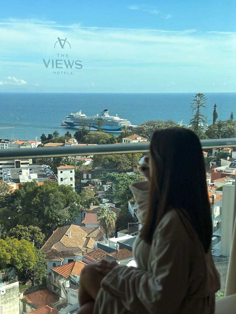 The Views Baia - Adults Only — Hotel rooms in Funchal, Madeira
