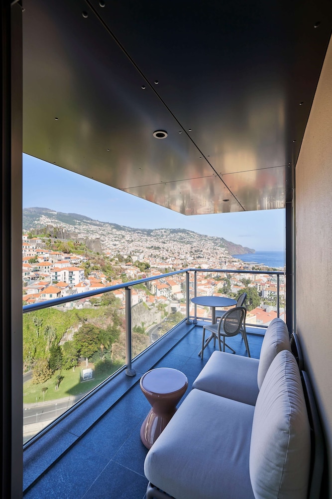 The Views Baia - Adults Only — Hotel rooms in Funchal, Madeira