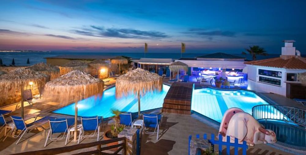 Aeolos Beach Resort — Swimming pool in Malia
