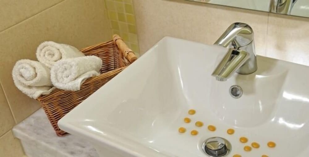 Aeolos Beach Resort — Hotel rooms in Malia