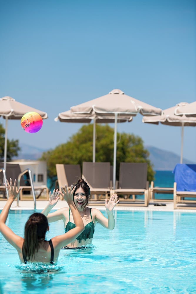 Aeolos Beach Hotel — Swimming pool in Tigaki, South Aegean